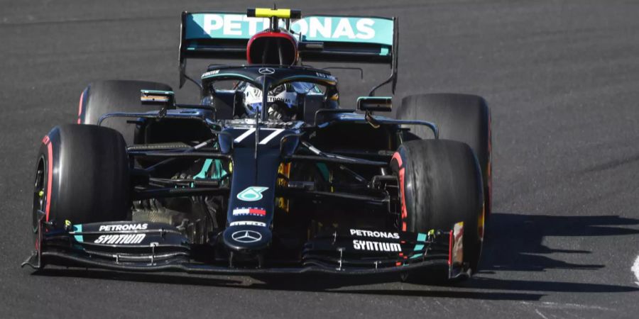 Valtteri Bottas wird beim Qualifying der Formel 1 in Portugal Zweiter.