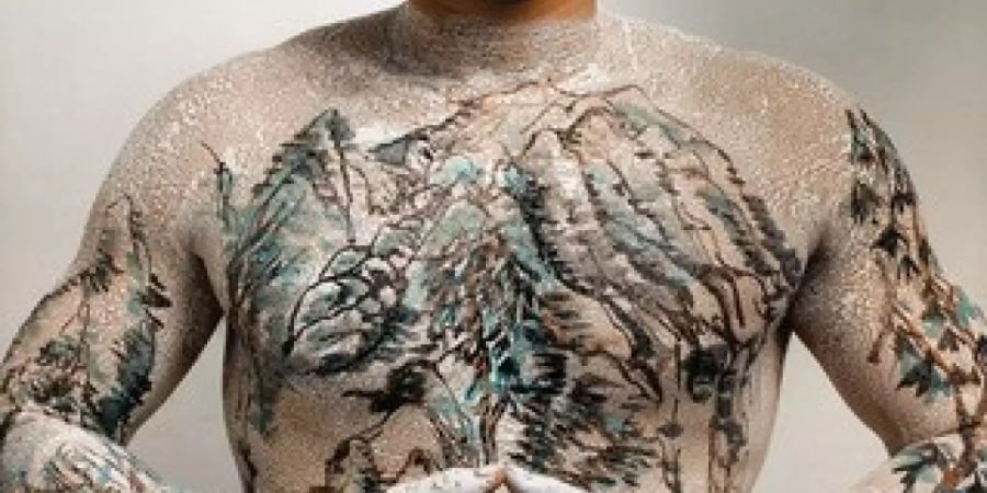 «Chinese Landscape» - Tattoo No.7 von Huang Yan aus dem Jahr 1999 ist ein offenkundiger Ausdruck der Sehnsucht nach Natur in der modernen chinesischen Kunst - und eines der Exponate in der Ausstellung im Zürcher Museum Rietberg.