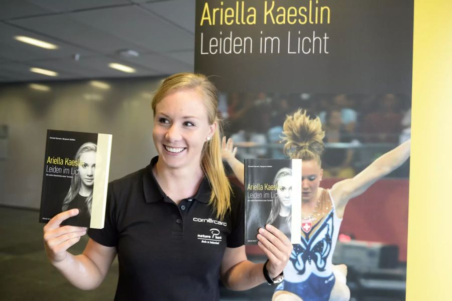 2015 veröffentlichte Kaeslin das Buch «Leiden im Licht». Darin beschreibt sie unter anderem den enormen Leistungsdruck, dem sie jahrelang ausgesetzt war.