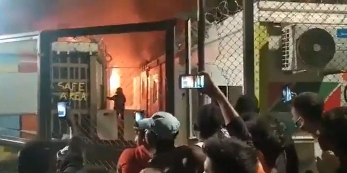 Feuer Im Fluchtlingslager Auf Samos Brand Unter Kontrolle