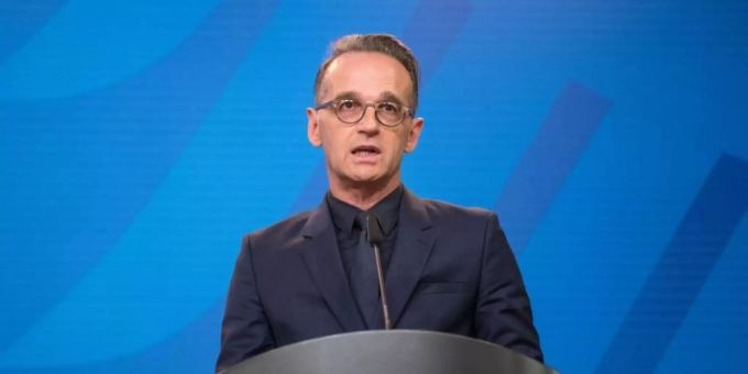 Bundesaussenminister Heiko Maas: «Ich hoffe nicht, dass die Russen uns zwingen, unsere Haltung zu Nord Stream 2 zu ändern.». Foto: Stefanie Loos/AFP Pool/dpa Bundesaussenminister Heiko Maas: «Ich hoffe nicht, dass die Russen uns zwingen, unsere Haltung zu Nord Stream 2 zu ändern.». Foto: Stefanie Loos/AFP Pool/dpa