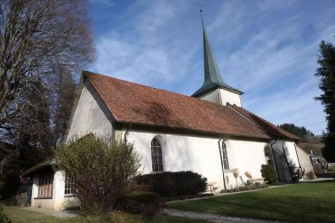 Die reformierte Kirche Guggisberg an einem Sonntagnachmittag. (Archivbild)