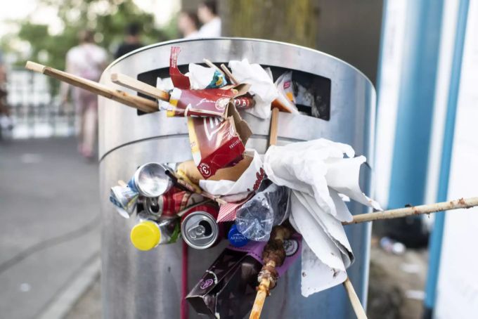 Vorallem Littering stört die Anwohner. Litterling Zürich Stadt