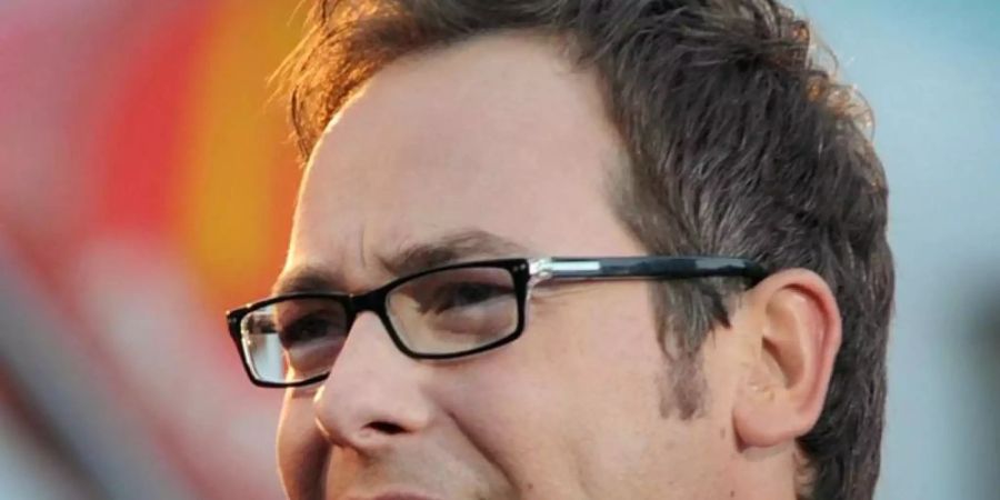 Moderator Matthias Opdenhövel hat in der Sportschau versehentlich vor dem Beitrag zu einem Spiel den Ausgang verraten. Foto: Angelika Warmuth/dpa
