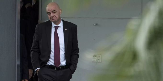 FIFA-Präsident Gianni Infantino vor einer Pressekonferenz in Costa Rica 2019. Infantino