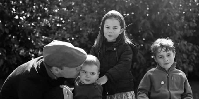 Merry Christmas - Weihnachtskarte von Prinz William und seiner Familie