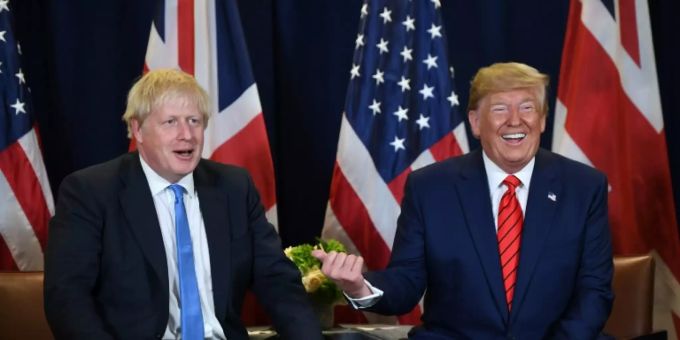 Trump (r.) und Johnson bei einem Treffen in New York im September. kpj