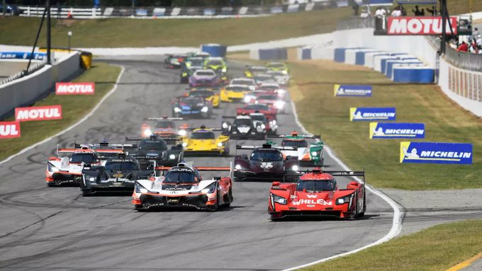 Beim Petit Le Mans der IMSA starten DPi, LMP2, GTE und GT3-Boliden. IMSA Petit Le Mans