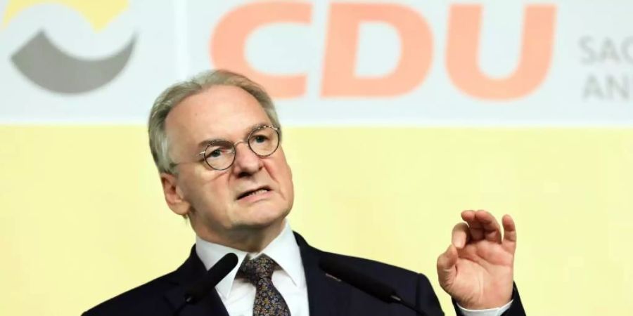 Reiner Haseloff (CDU), Ministerpräsident von Sachsen-Anhalt: «Ohne Wenn und Aber: Hakenkreuze und CDU geht gar nicht.». Foto: Peter Gercke/dpa-Zentralbild/dpa