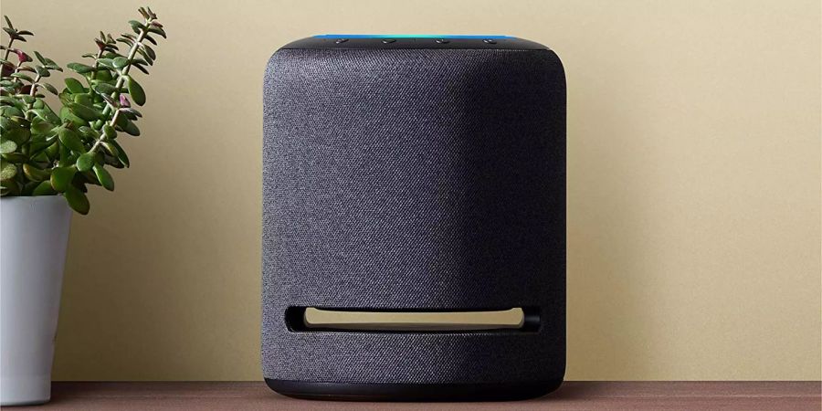 Amazon Echo Studio Tisch