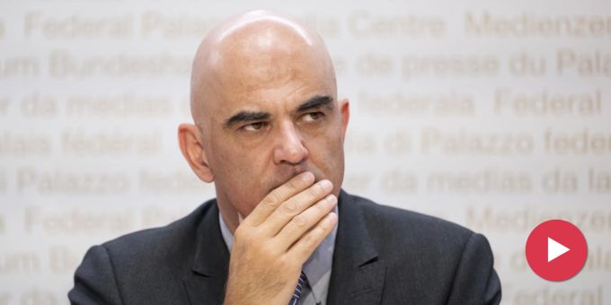 Im Schnitt 8,7%! - Alain Berset präsentiert den Prämienhammer für 2024