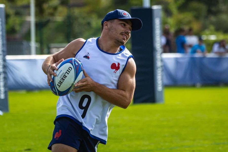 Antoine Dupont beim Rugby.