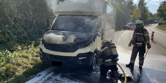 Münchenstein BL: Fahrzeugbrand