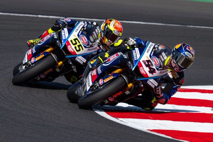 Toprak Razgatlioglu (Yamaha) gewinnt das Samstagsrennen der WorldSBK in Magny-Cours. Toprak Razgatlioglu Yamaha WorldSBK