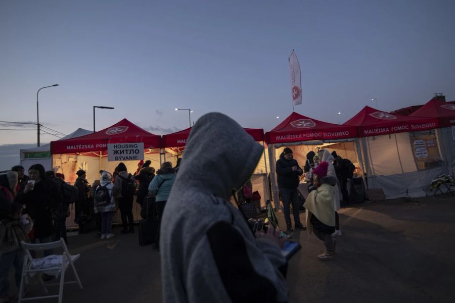 Auch die Slowakei empfängt Ukrainer, hier in einem Flüchtlingslager bei Vysne Nemecke.