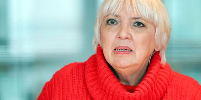 claudia roth