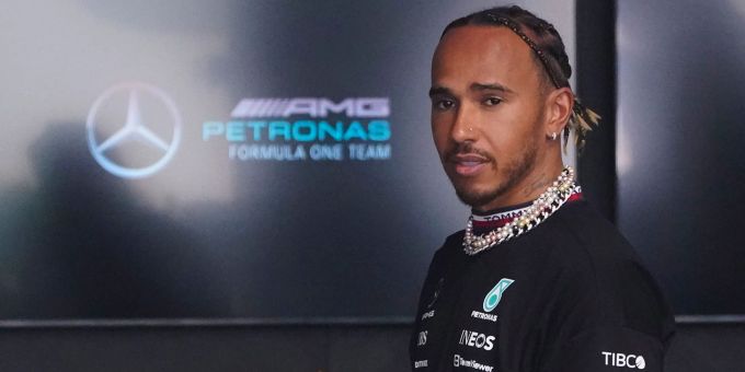 Mercedes-Pilot Lewis Hamilton zieht aus dem Spott der Konkurrenz Motivation. Lewis Hamilton
