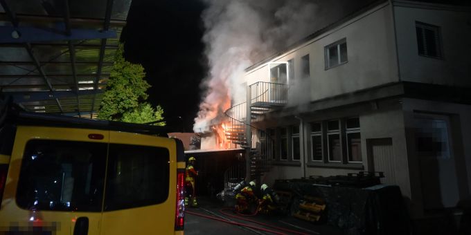 Buchs SG: Brand in Schreinerei Buchs SG: Heftiger Brand in Schreinerei