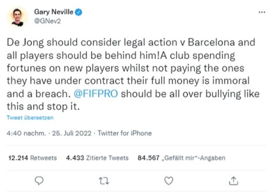 Gary Neville FC Barcelona