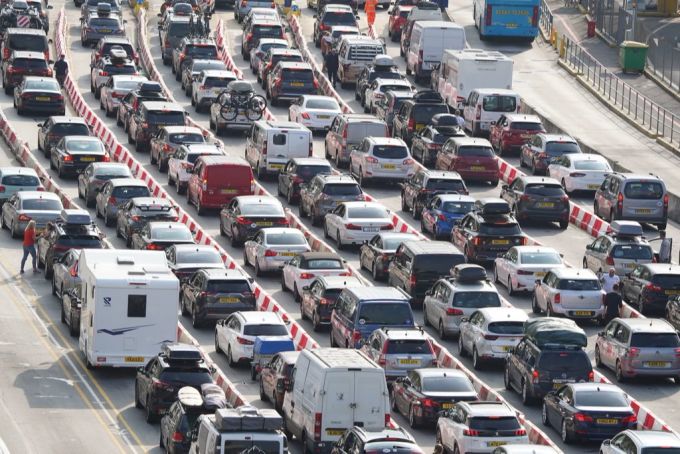 Liz Truss machte Frankreich Vorwürfe wegen des Reisechaos. Reisechaos