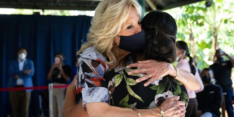 Jill Biden mit HIV-Infizierten in Panama