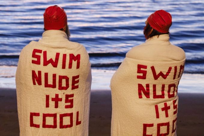 Nacktschwimmen zur Wintersonnenwende – in Tasmanien eine Tradition. tasmanien