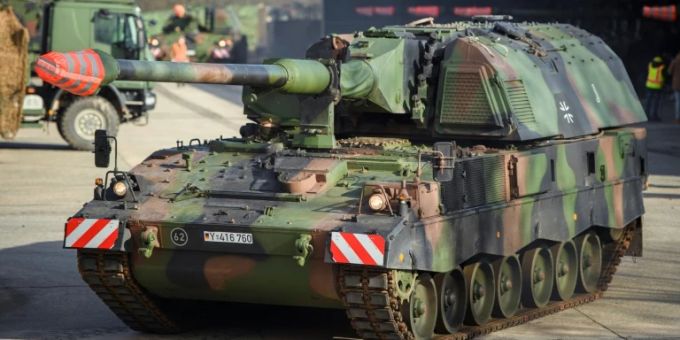 Panzerhaubitze 2000 Panzerhaubitze 2000