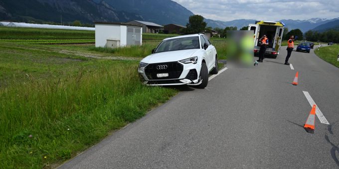 Mels: Streifkollision zwischen Auto und Motorradfahrer. Mels: Streifkollision