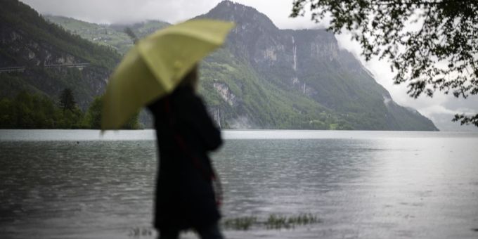 Bund warnt - Am Wochenende bleibts regnerisch – Überschwemmungen drohen