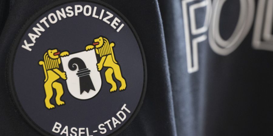 Die Staatsanwaltschaft Basel-Stadt hat am Donnerstag gemeinsam Kantonspolizei Basel-Stadt Razzien durchgeführt. (Symbolbild)