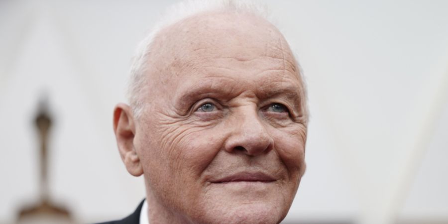 ARCHIV - Anthony Hopkins, britischer Schauspieler, kommt zur 94. Verleihung der Academy Awards in Hollywood. Foto: Jae C. Hong/Invision/AP/dpa