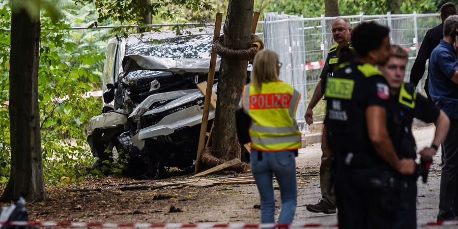 Mit diesem Wagen raste Abdul B. vor rund zwei Wochen in die Feiernden des Christopher Street Day in Berlin.