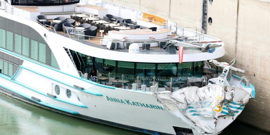 Ein Flusskreuzfahrtschiff, die «MS Anna Katharina», mit etwa 200 Personen an Bord ist bei der Schleuse Freudenau in Wien gegen die Kaimauer sowie ein Schleusentor geprallt. Dabei wurden...