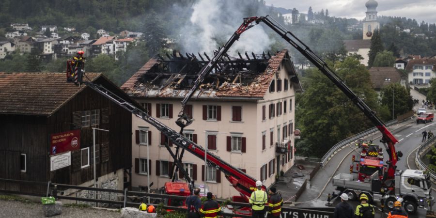 Retter konnten nur über das Dach in die oberen Stockwerke des Hauses vordringen.