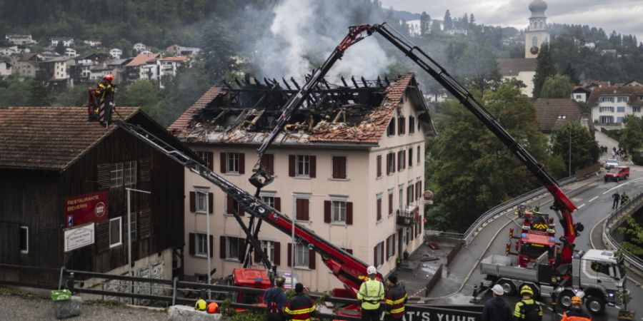 Nach dem Brand in Thusis GR sind die beiden zuletzt noch vermissten Personen ebenfalls tot aufgefunden worden, wie die Kantonspolizei Graubünden am Sonntag mitteilte.