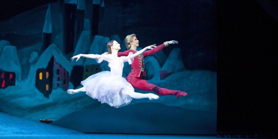 Das Ballett Nussknacker gilt als die beliebteste, aber auch teuerste Aufführung im Bolschoi Theater. (Archivbild)