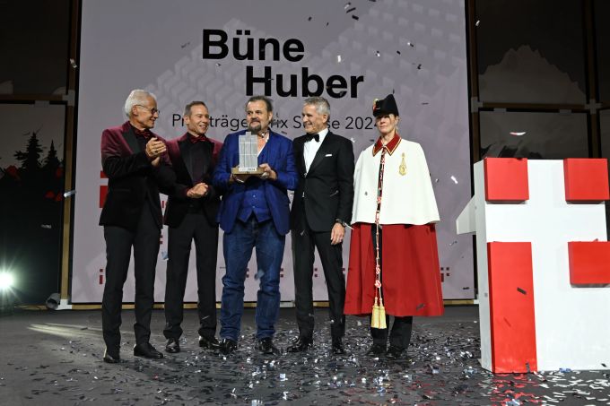 Büne Huber wurde kürzlich mit dem Prix Suisse geehrt. Prix Suisse Büne Huber
