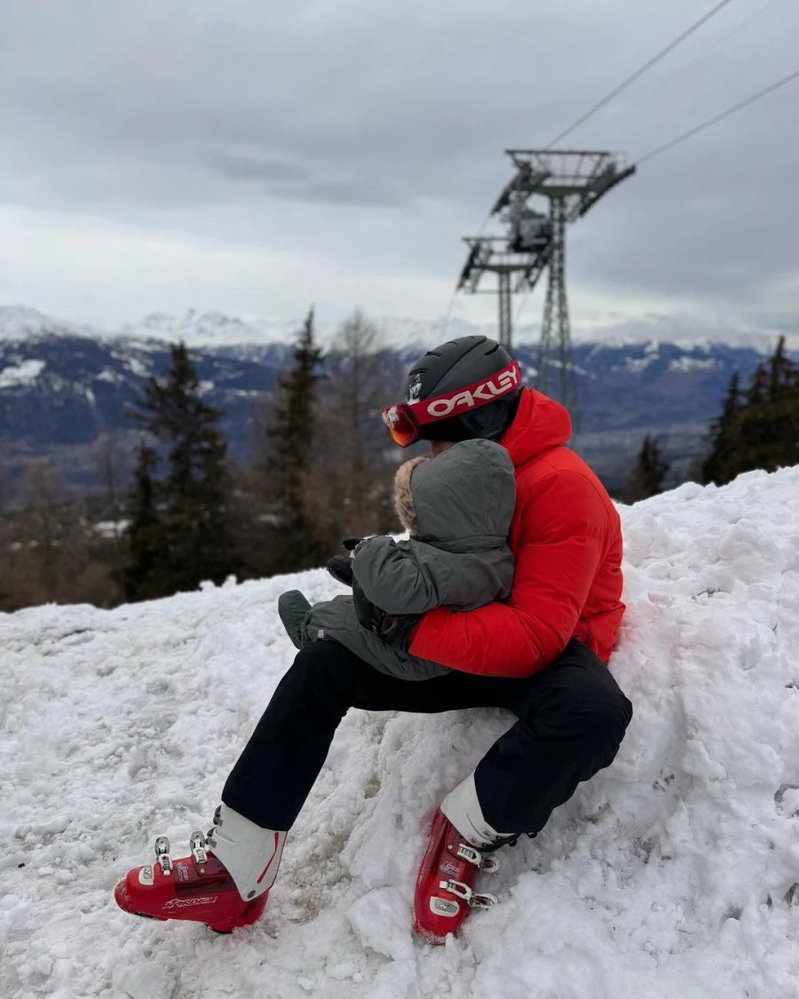 Doch der Schnee hat es den beiden weniger angetan.