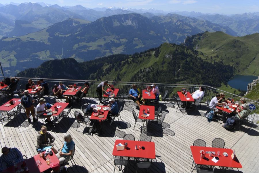 Es soll in allen Höhenlagen ausgesprochen warm werden.