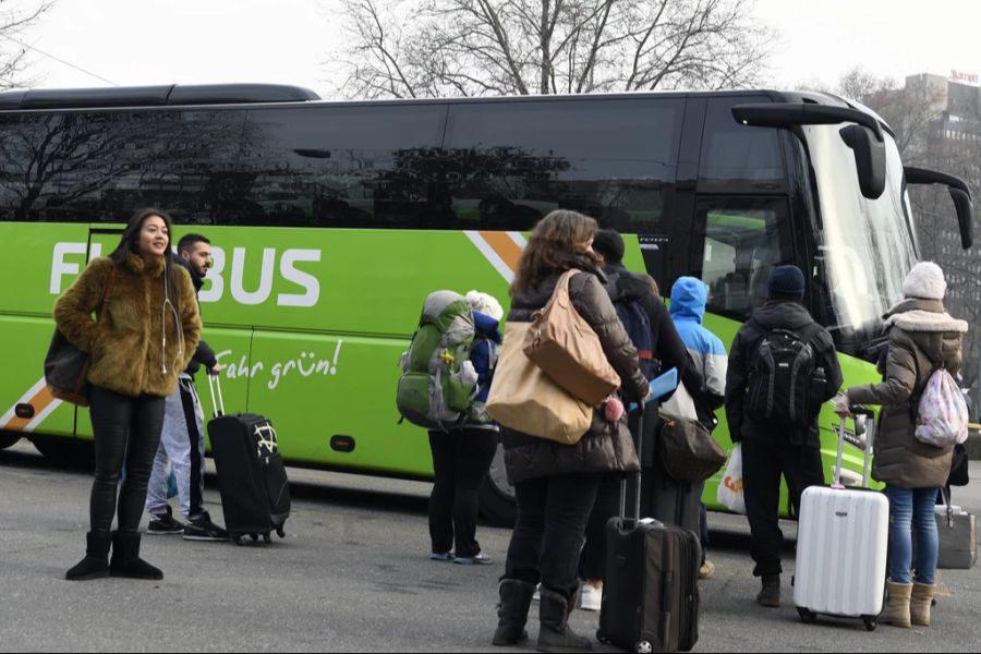 In den sozialen Medien berichten Leute immer wieder von ihren Horror-Reisen mit Flixbus.