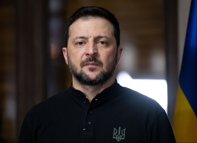 Die Ukraine sichert sich, mit dem Rohstoffabkommen mit den USA, Unterstützung für den Wiederaufbau. (Archivbild) ukraine usa deal