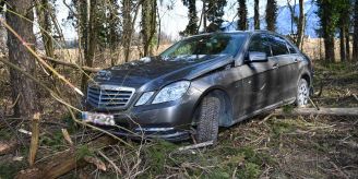 Auf der Flucht - Ösi auf Koks rast mit 160 km/h durchs Rheintal!