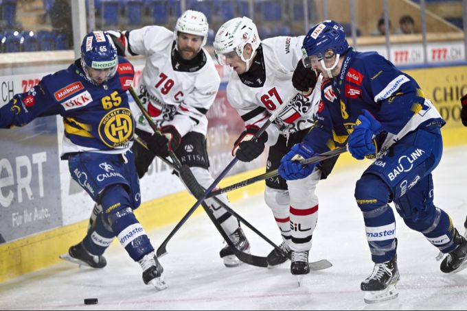 Für den HC Davos startet die Saison gegen Vizemeister Lausanne. HC Davos
