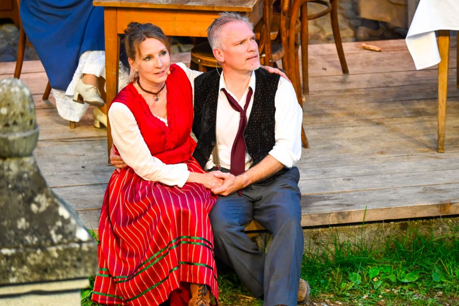 Anne Hodler und Markus Omlin spielen ihre Rollen «Eisi» und «Steffen».