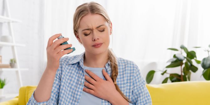 frau mit asthma
