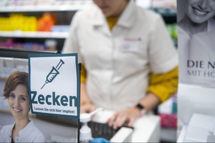 Die FSME-Impfung wird stärker nachgefragt als im Vorjahr.
