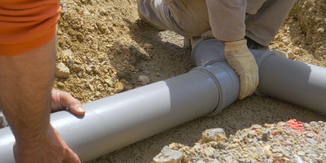 Rohr Arbeiter Abwasser Baustelle