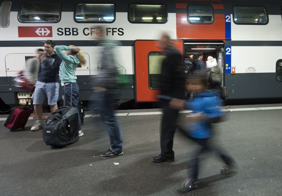 Unklimatisierte Wagons werden meist als Entlastungszüge in den Stosszeiten eingesetzt.