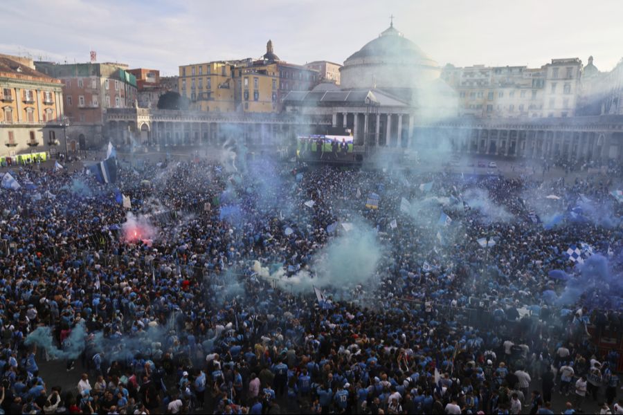 Tausende Fans verfolgten die Partie im Public Viewing auf dem Hauptplatz.