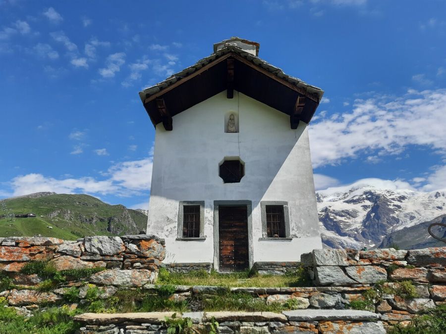 Haus Steine Bergpanorama Kapelle